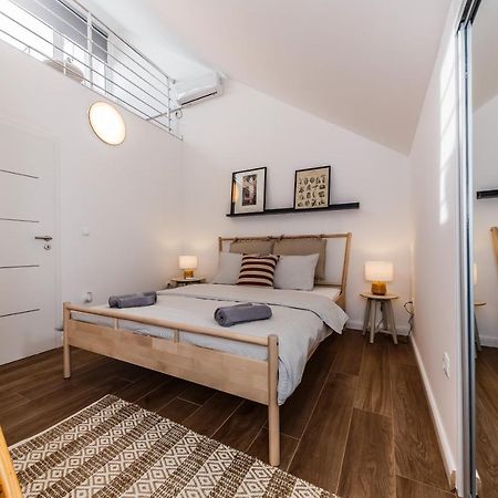 Apartment Maestral Sutivan Luaran gambar