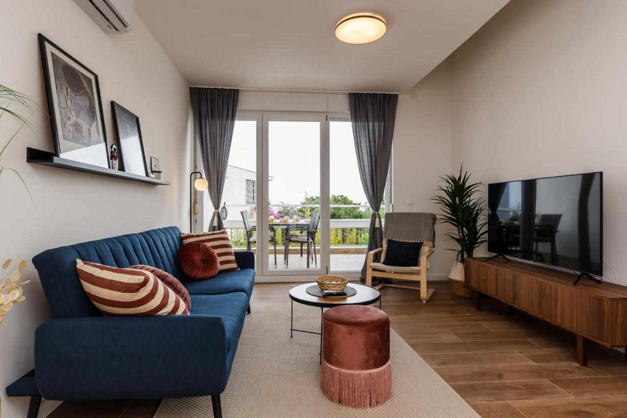 Apartment Maestral Sutivan Luaran gambar